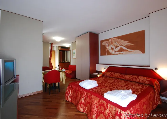 Bristol 4* פסארו