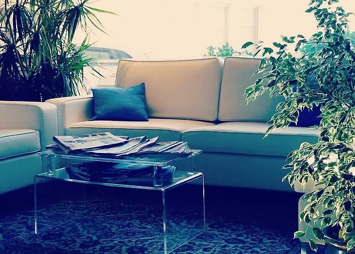 Bristol 4* 佩萨罗